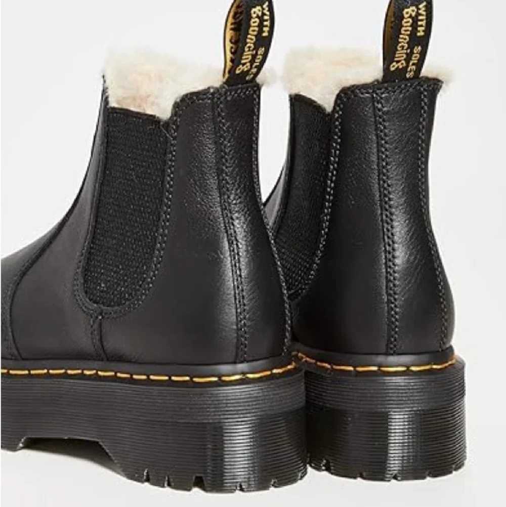 Dr Martens black 2976 Quad Chelsea boot